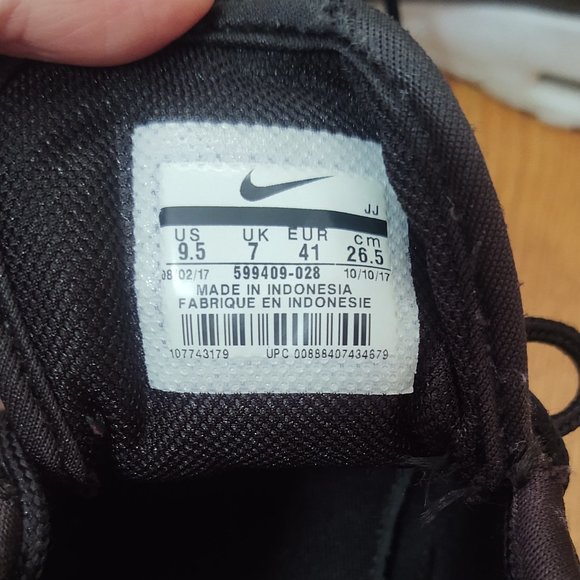 Nike Women's Black and White Sneakers - Picture 3 of 3